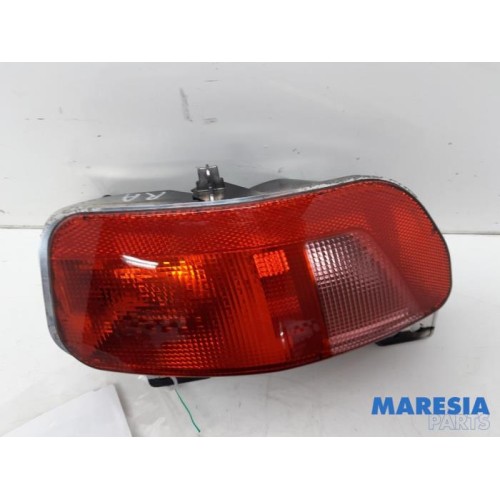 Citroen - Grand C4 Space Tourer - Rear fog light
