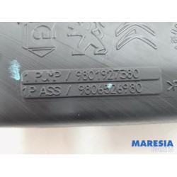 Peugeot - 308 - Réservoir lave-glace avant