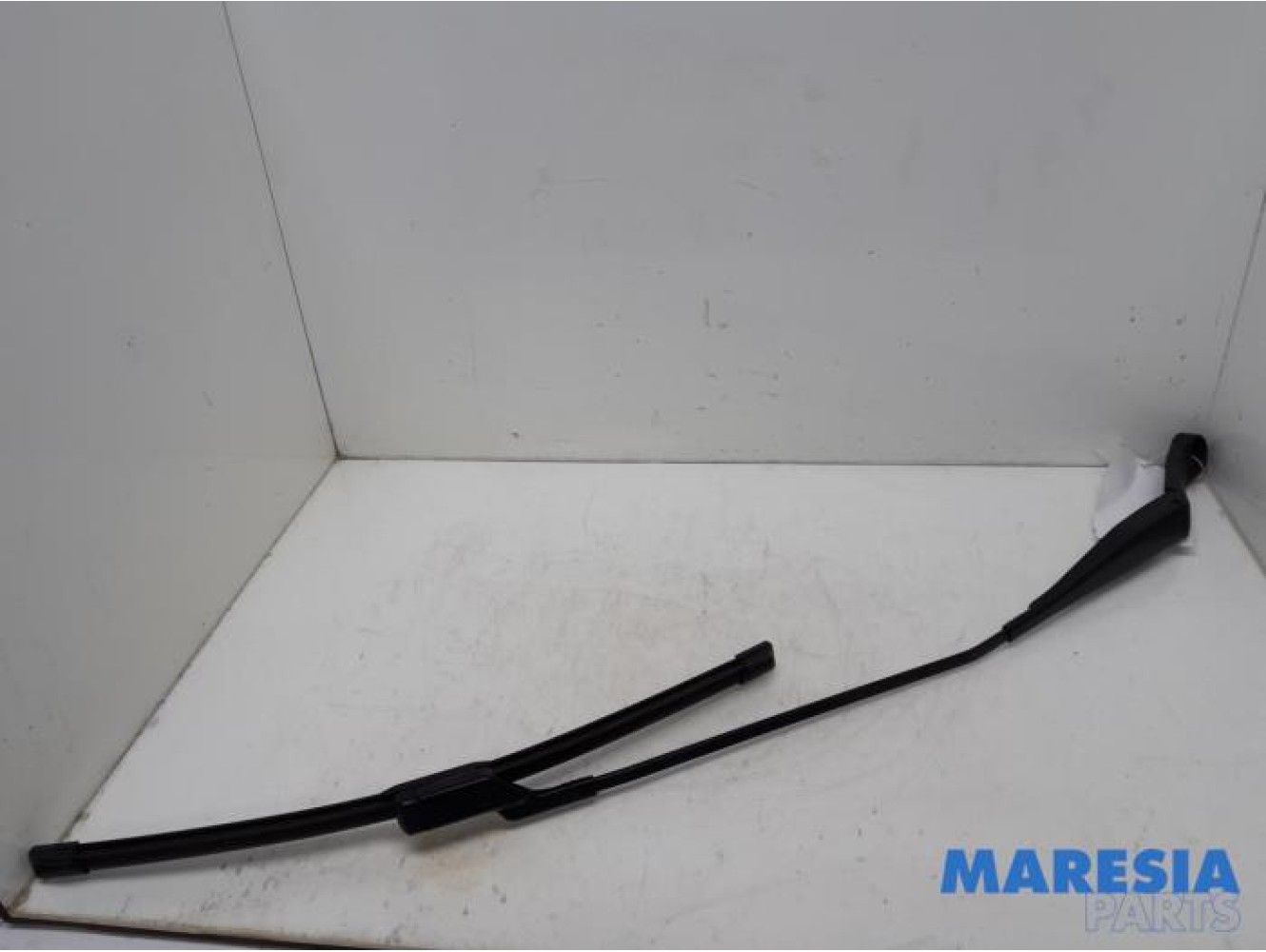 Peugeot - 308 - Front wiper arm