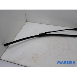 Peugeot - 308 - Front wiper arm