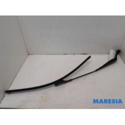 Peugeot - 308 - Front wiper arm