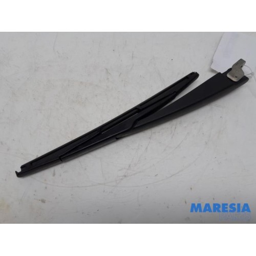 Peugeot - 308 - Rear wiper arm