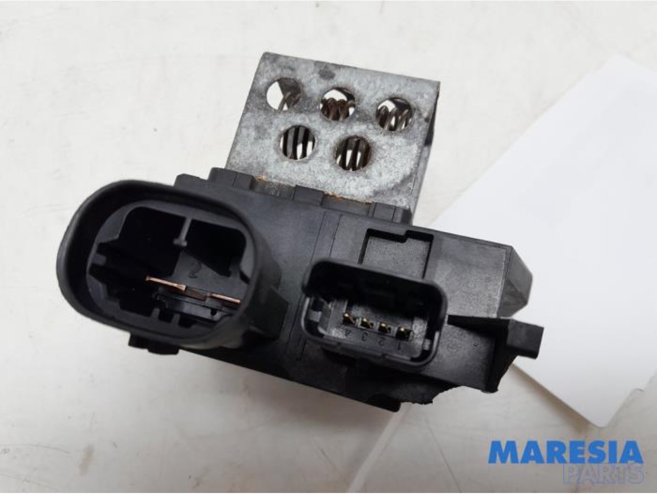 Peugeot - 308 - Cooling fan resistor