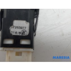 Citroen - Grand C4 Space Tourer - Central locking switch