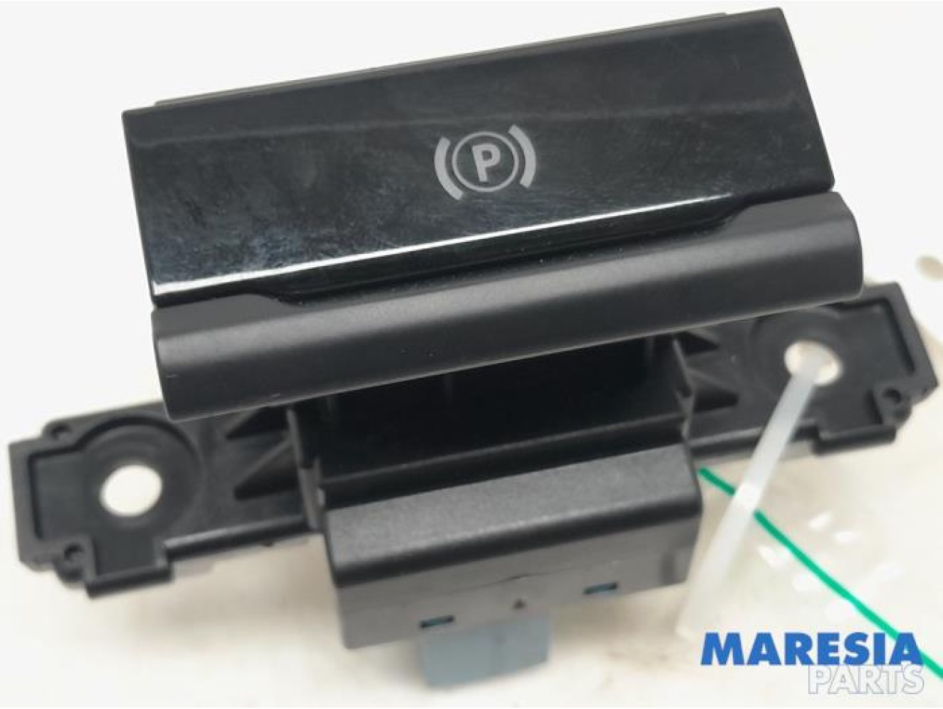 Citroen - Grand C4 Space Tourer - Parking brake switch