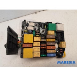 Citroen - Grand C4 Space Tourer - Fuse box