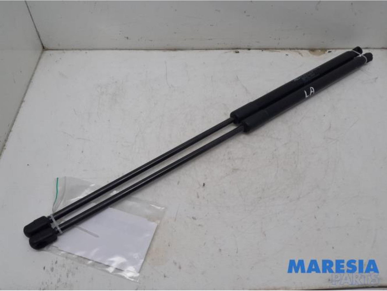 Citroen - Grand C4 Space Tourer - Set of tailgate gas struts