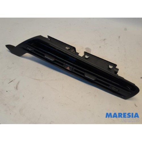 Citroen - Grand C4 Space Tourer - Dashboard vent