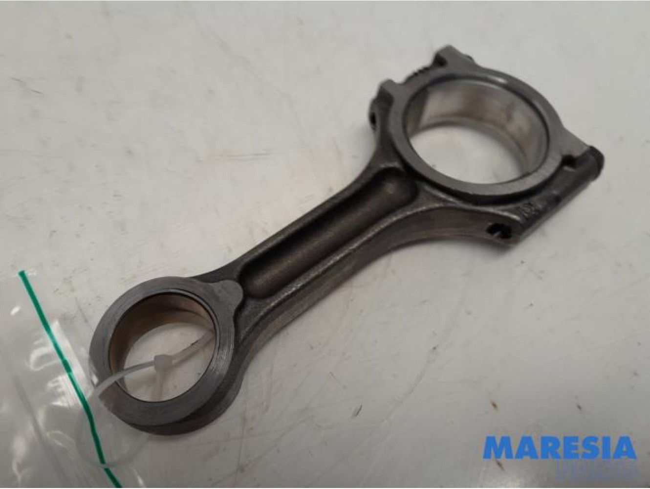 Renault - Trafic - Connecting rod