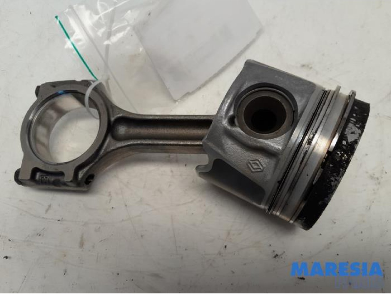 Renault - Trafic - Connecting rod