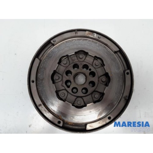 Renault - Trafic - Dual mass flywheel