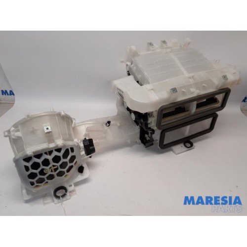 Opel - Vivaro - Heater housing