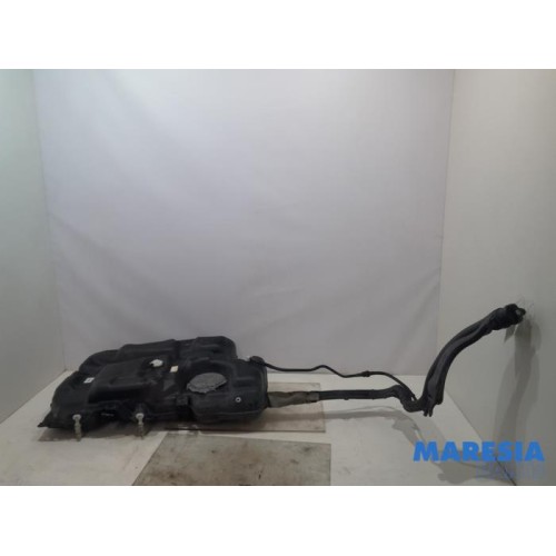 Opel - Vivaro - Tank