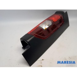Opel - Vivaro - Achterlicht links