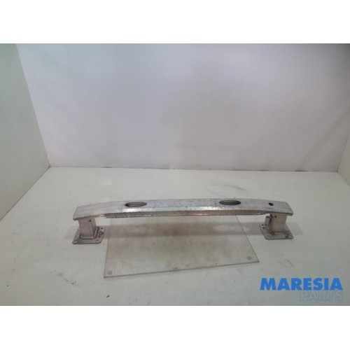 Opel - Vivaro - Bumperframe achter