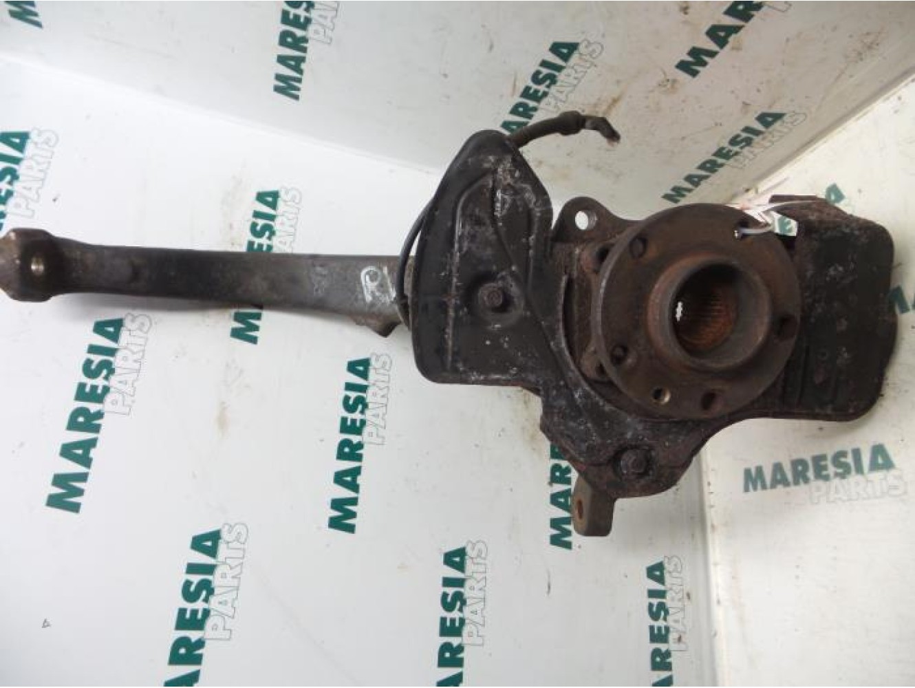 Alfa Romeo - 156 - Knuckle, front right