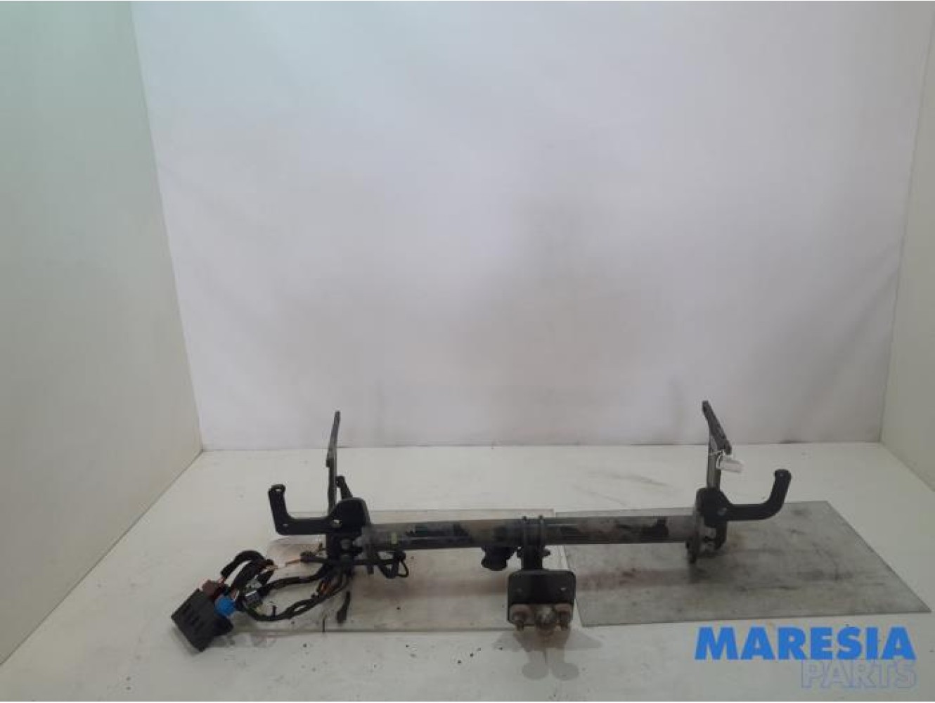 Opel - Vivaro - Towbar