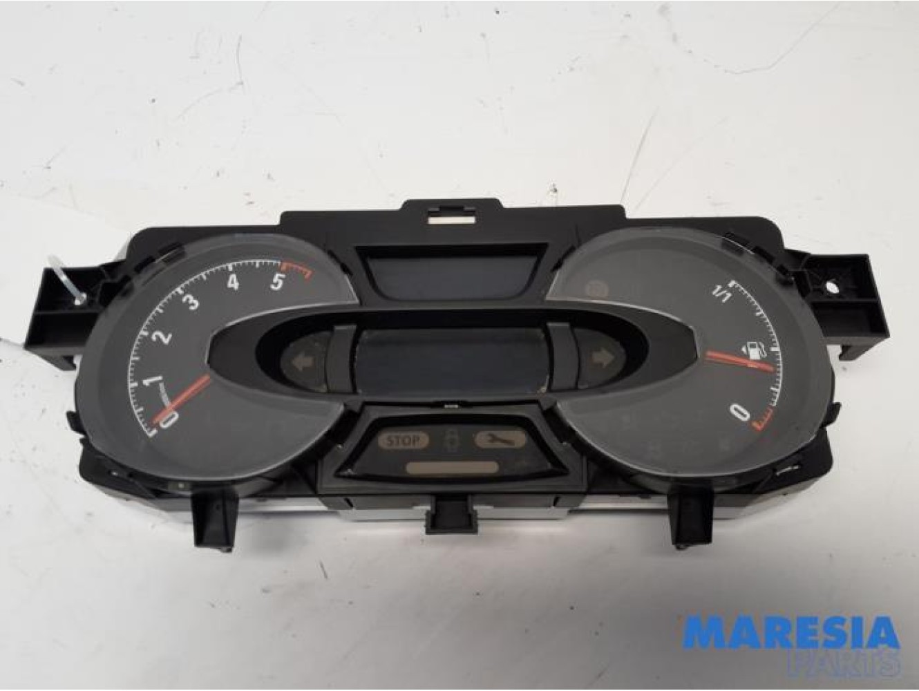 Opel - Vivaro - Instrument panel