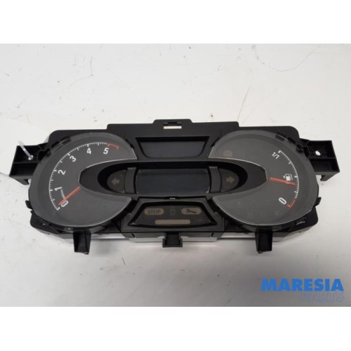 Opel - Vivaro - Instrumentenpaneel