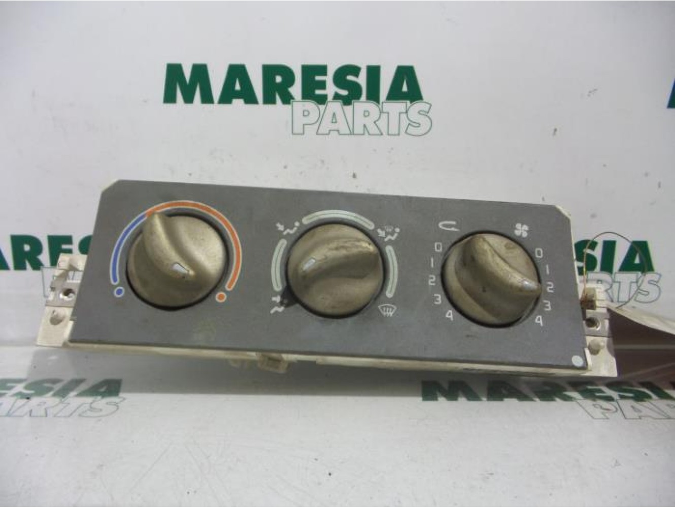 Renault - Twingo - Heater control panel
