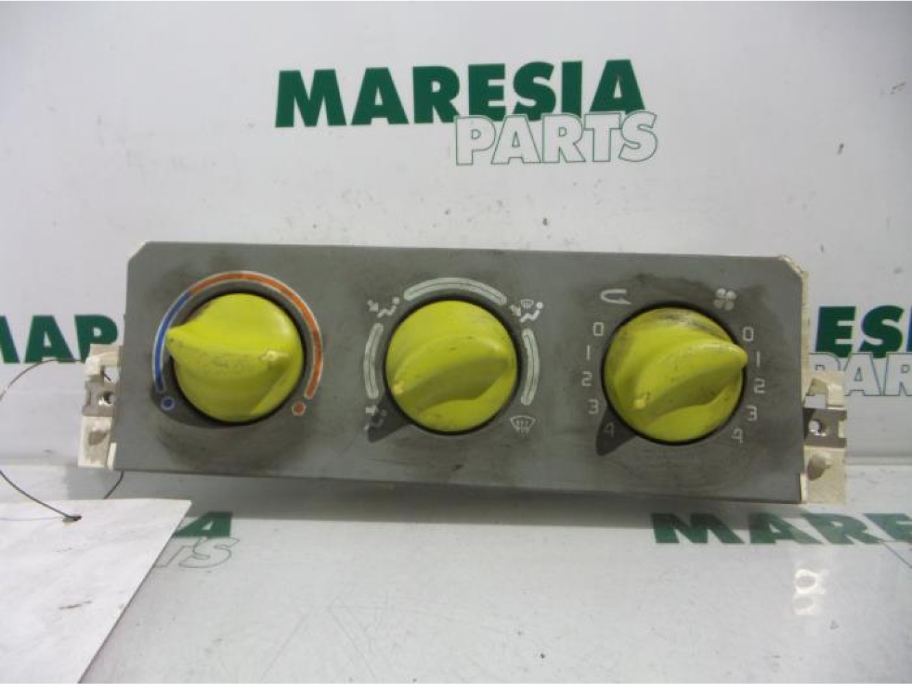 Renault - Twingo - Heater control panel