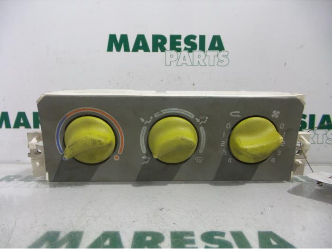 Renault - Twingo - Heater control panel