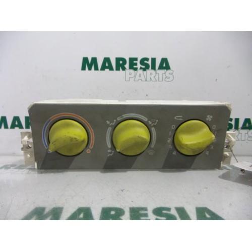 Renault - Twingo - Heater control panel