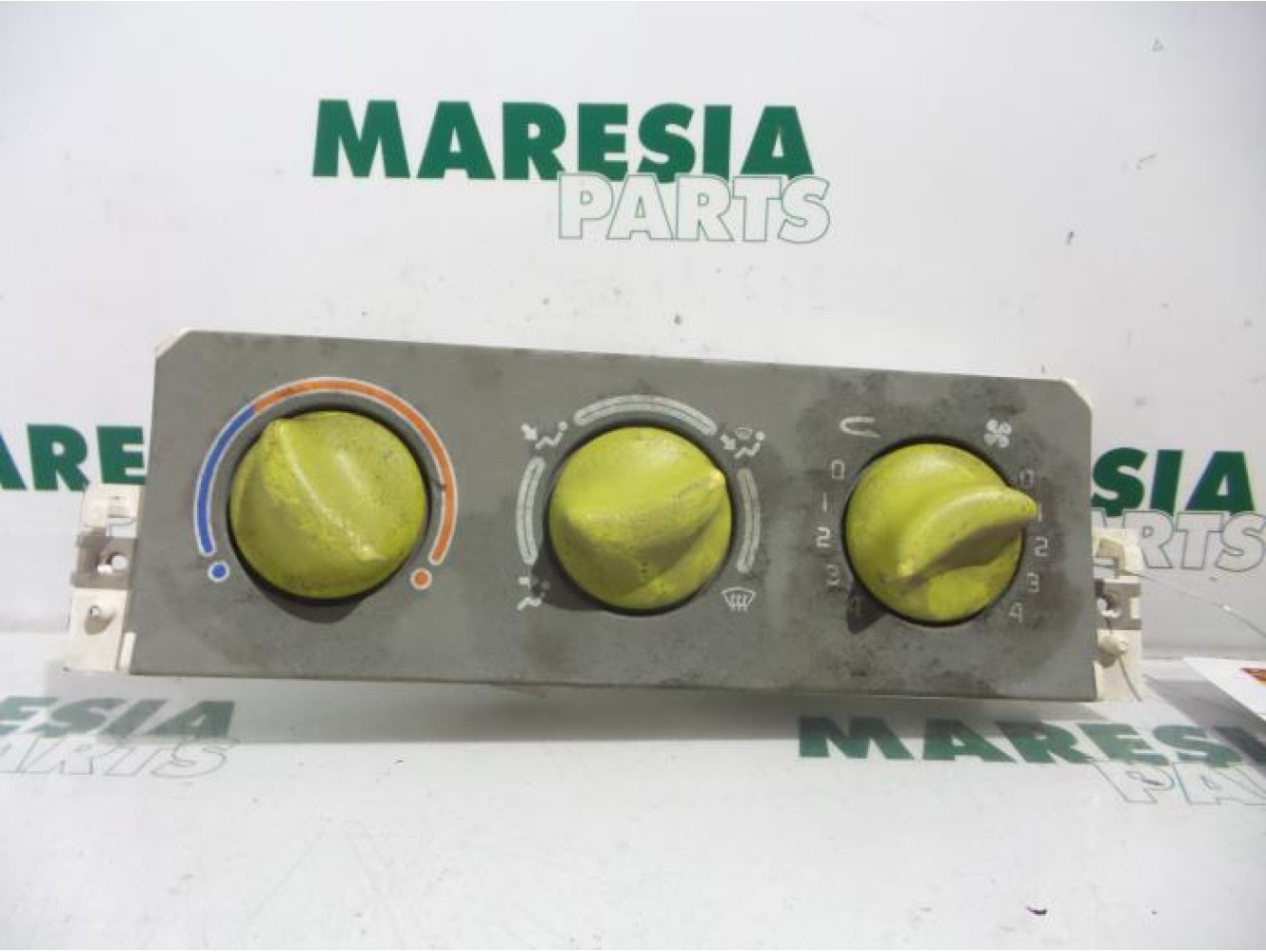 Renault - Twingo - Heater control panel