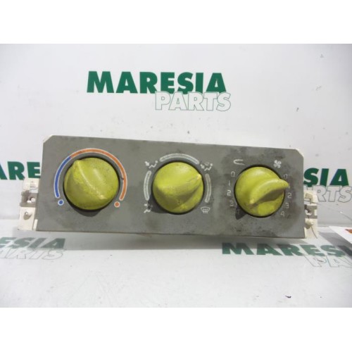 Renault - Twingo - Heater control panel