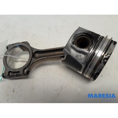Renault - Trafic - Connecting rod