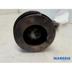 Renault - Trafic - Connecting rod