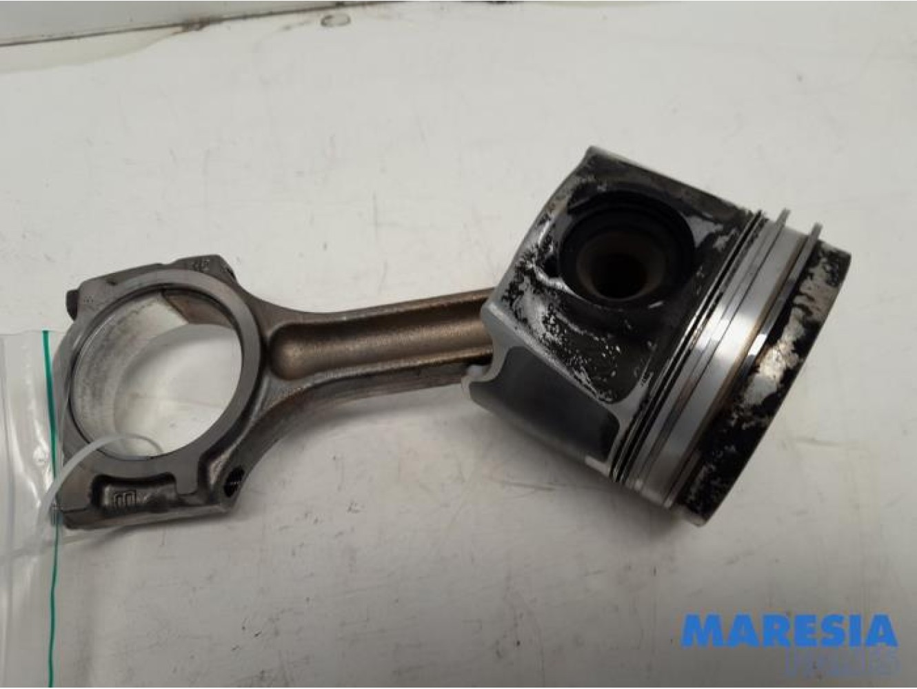 Renault - Trafic - Connecting rod
