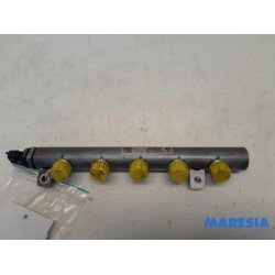 Renault - Trafic - Fuel injector nozzle