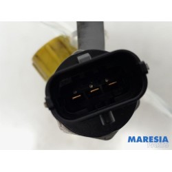 Renault - Trafic - Fuel injector nozzle