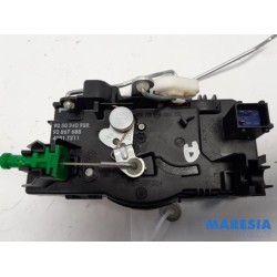 Opel - Vivaro - Minibus/van rear door lock mechanism