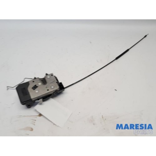 Opel - Vivaro - Minibus/van rear door lock mechanism