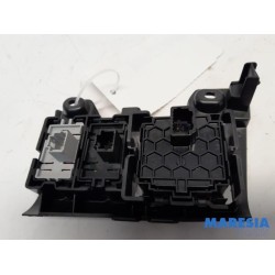 Opel - Vivaro - Height control switch