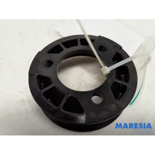 Renault - Trafic - Waterpomp poelie