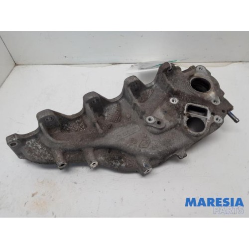 Renault - Trafic - Intake manifold