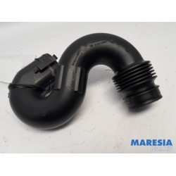 Opel - Vivaro - Air intake hose