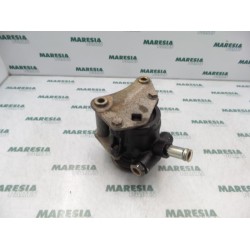 Peugeot - 405 - Power steering pump