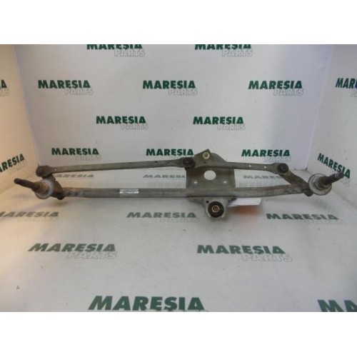 Renault - Trafic - Wiper mechanism