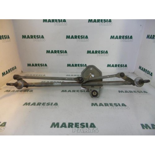 Renault - Trafic - Wiper mechanism