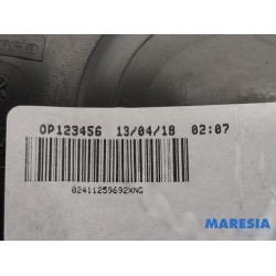 Opel - Vivaro - Dashboard vent