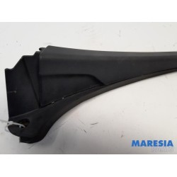 Opel - Vivaro - Frontscreen frame