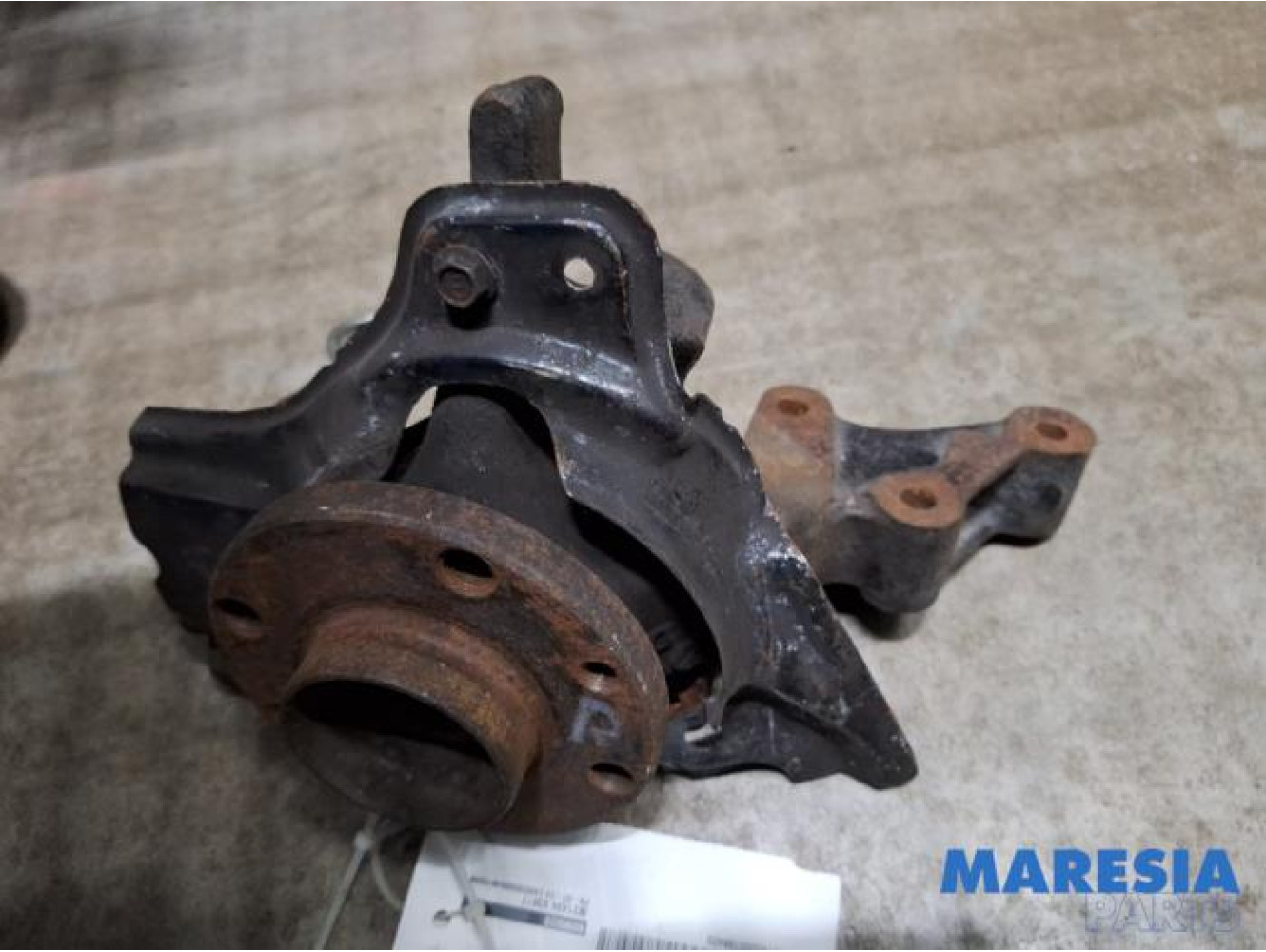 Alfa Romeo - 145/146 - Fusee rechts-voor