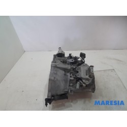 Opel - Vivaro - Gearbox
