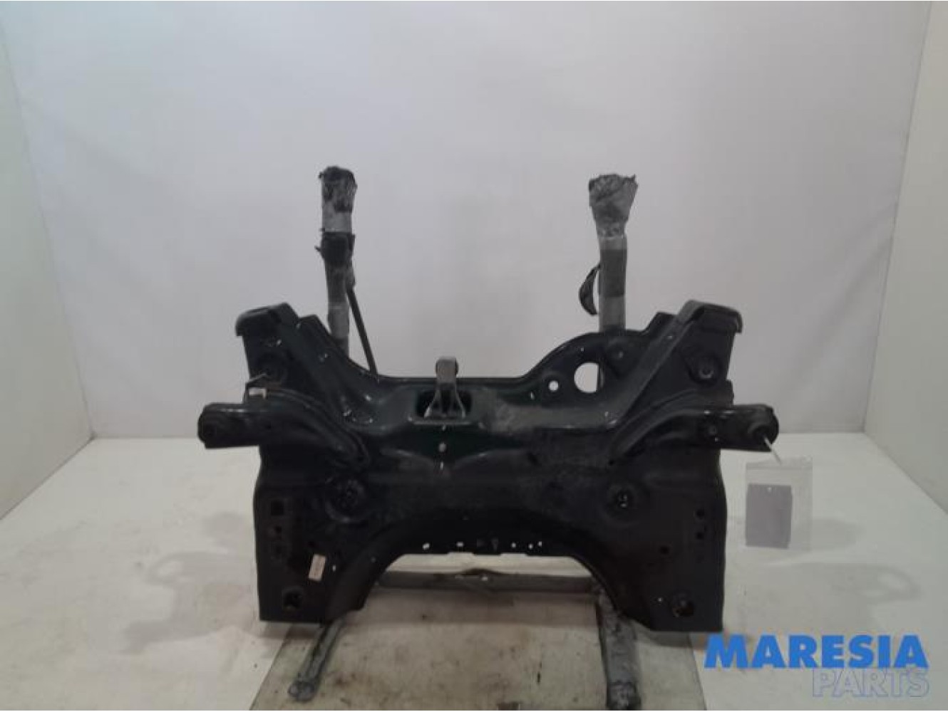 Opel - Vivaro - Subframe