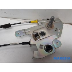 Opel - Vivaro - Sliding door lock mechanism, right