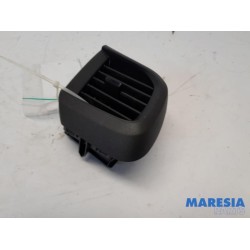 Opel - Vivaro - Dashboard vent